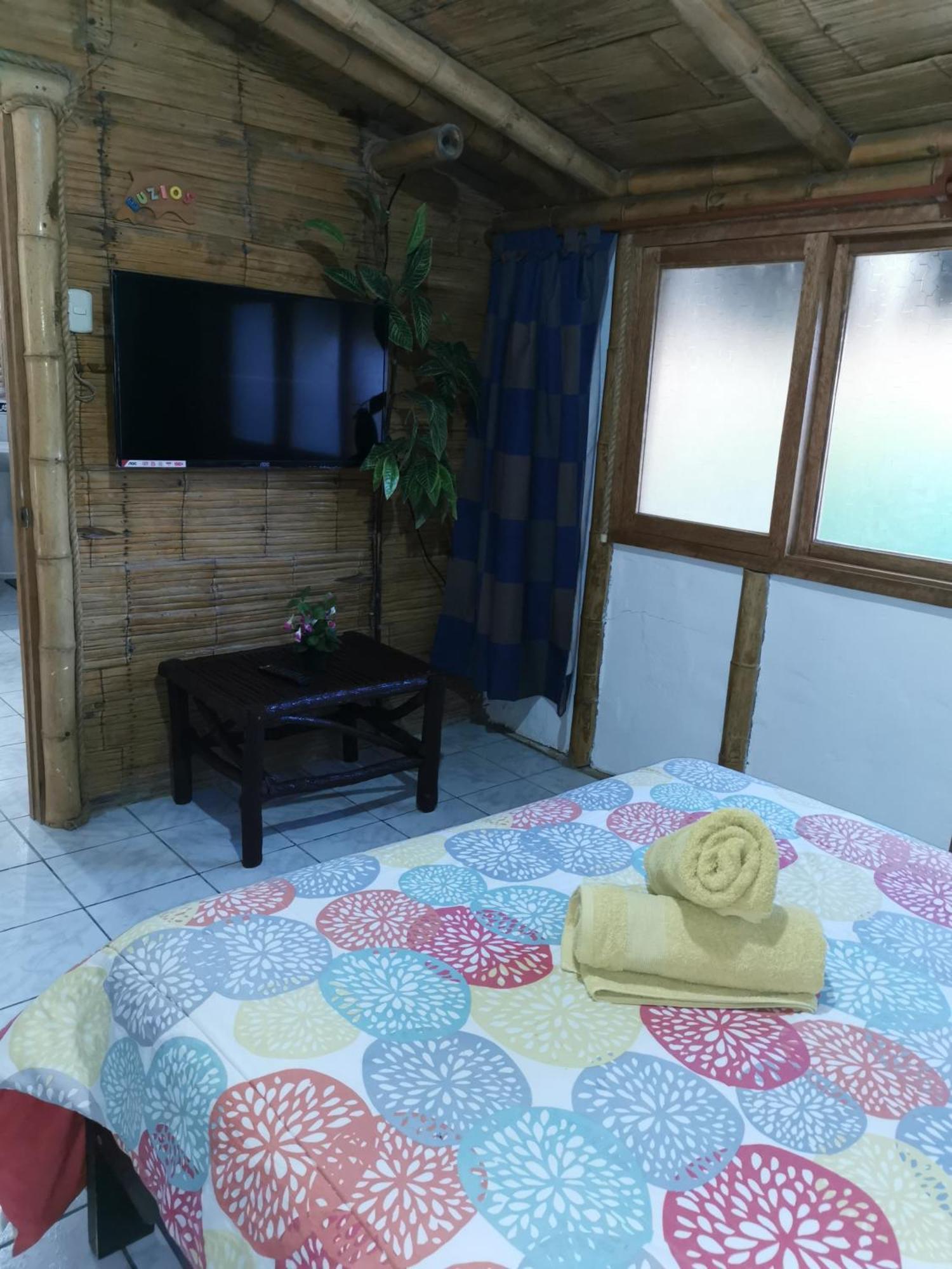 Bora Bora * Los Órganos